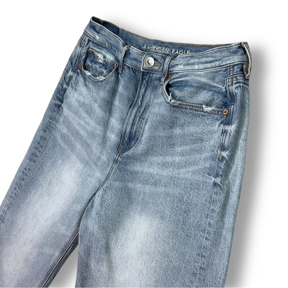 American Eagle Womens Baggy Jean Sz 8 Short High Rise Relaxed Light Wash - Picture 5 of 12
